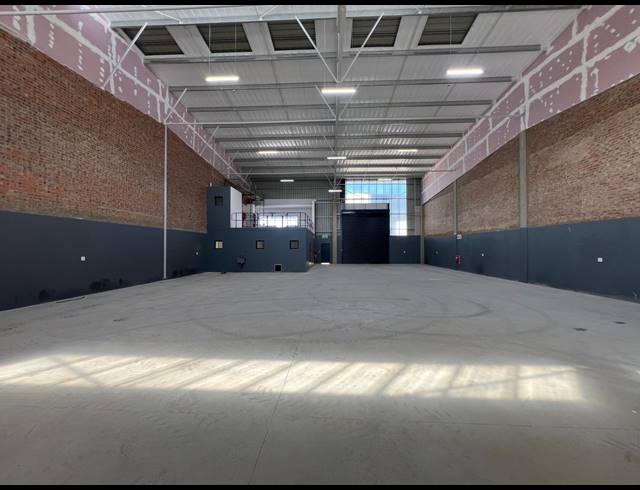 564M² WAREHOUSE TO LET IN SAMRAND BUSINESS PARK